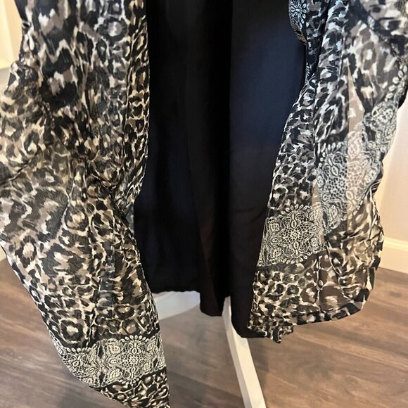 Cassee's Black Gray Animal Print Ruffle bottom Maxi Dress, Size Medium - Picture 12 of 15